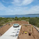 Holiday home Drvenik Mali Drvenik